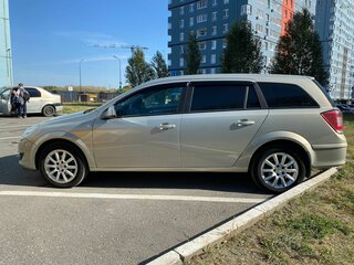 2011 Opel Astra H Рестайлинг, бежевый, 420000 рублей, вид 4