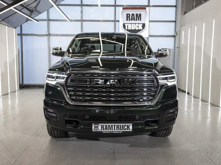 2026 Ram 1500 Crew Cab V Рестайлинг, зелёный, 9750000 рублей, вид 2