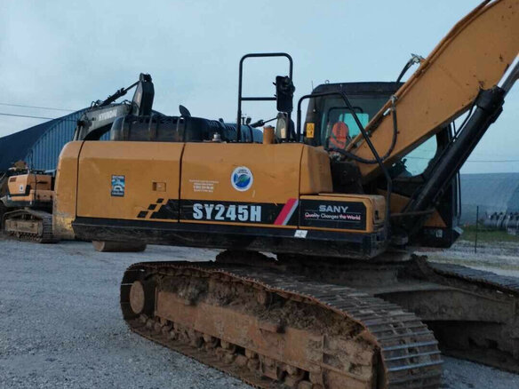 2022 Sany SY245H, жёлтый, 6949600 рублей
