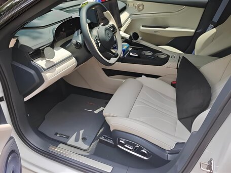 2026 Zeekr 001 103 kWh I Рестайлинг 2, белый, 11350000 рублей, вид 5