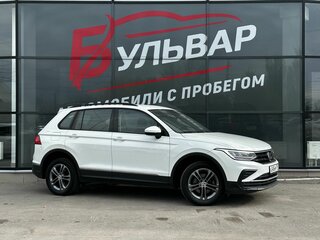 2021 Volkswagen Tiguan II Рестайлинг, белый, 1800000 рублей, вид 1