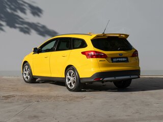 2016 Ford Focus III Рестайлинг, жёлтый, 1149000 рублей, вид 2