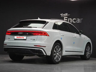 2022 Audi Q8 55 TFSI I (4M), белый, 8900000 рублей, вид 4