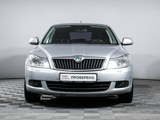 2010 Skoda Octavia DSG7 II (A5) Рестайлинг, серебристый, 650000 рублей, вид 2