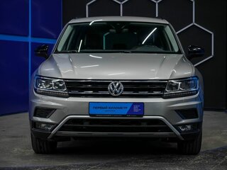 2019 Volkswagen Tiguan II, серебристый, 2650000 рублей, вид 4