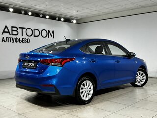 2017 Hyundai Solaris II, синий, 1525000 рублей, вид 2