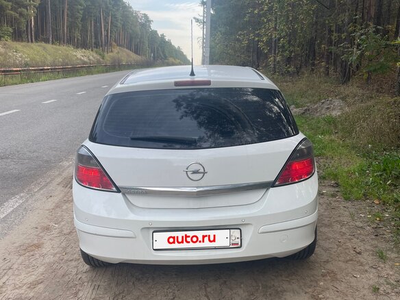 2012 Opel Astra H Рестайлинг, белый, 390000 рублей - вид 1