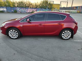 2011 Opel Astra J, красный, 750000 рублей, вид 3