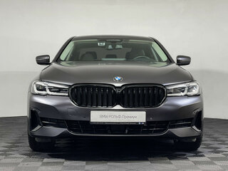 2020 BMW 5 серии 530i xDrive VII (G30/G31/G38) Рестайлинг, серый, 4499000 рублей, вид 3