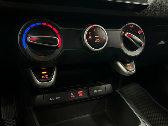 2018 Kia Rio IV, синий, 1150000 рублей - вид 8
