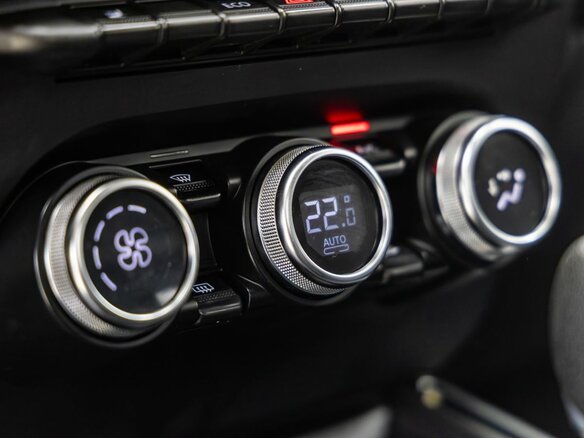 2022 Renault Arkana I, белый, 1388000 рублей - вид 32