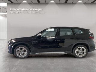 2023 BMW X1 18i sDrive III (U11/U12), чёрный, 3449955 рублей, вид 3