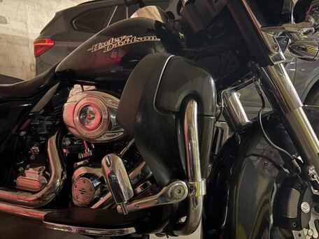 2012 Harley-Davidson Street Glide, чёрный, 1010101 рублей, вид 4