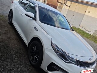 2020 Kia Optima IV Рестайлинг, белый, 1865000 рублей, вид 1