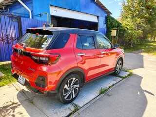 2020 Daihatsu Rocky A200, красный, 1650000 рублей, вид 2