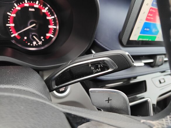 2024 Maxus V90, серый, 7500000 рублей - вид 18