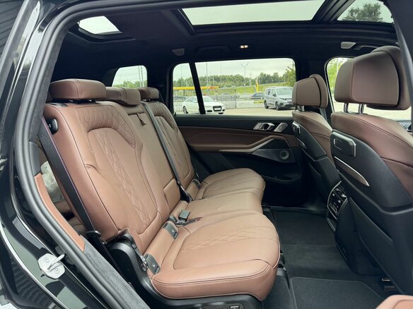 2026 BMW X7 40d I (G07) Рестайлинг, чёрный - вид 23