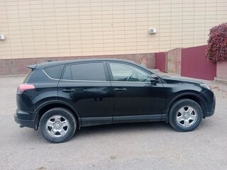 2016 Toyota RAV4 IV (XA40) Рестайлинг, чёрный, 1700000 рублей, вид 2