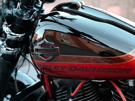2016 Harley-Davidson CVO Pro Street Breakout, красный, 2300000 рублей, вид 2