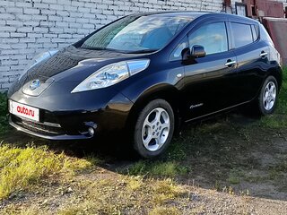 2015 Nissan Leaf 30kWh I (ZE0/AZE0), чёрный, 1000000 рублей, вид 5