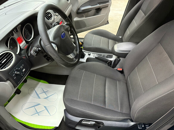 2010 Ford Focus II Рестайлинг, чёрный - вид 7
