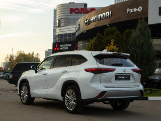 2025 Toyota Highlander IV (XU70), белый, 4988000 рублей, вид 5