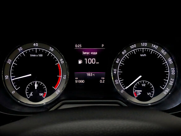2018 Skoda Octavia III (A7) Рестайлинг, серый, 2090000 рублей - вид 12