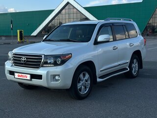 2014 Toyota Land Cruiser 200 Series Рестайлинг 1, белый, 4390000 рублей, вид 1