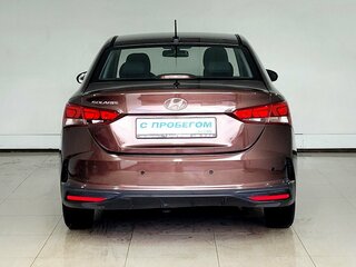 2021 Hyundai Solaris II Рестайлинг, коричневый, 1620000 рублей, вид 3