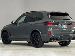 2025 BMW X5 M Competition III (F95) Рестайлинг, серый, 20841822 рублей, вид 3