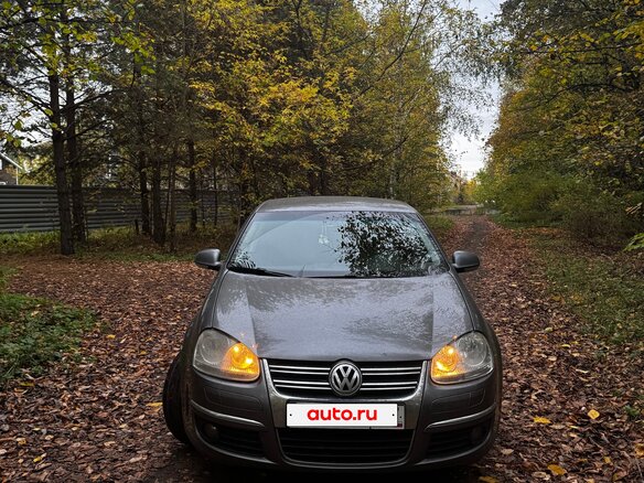 2009 Volkswagen Jetta V, серый, 800000 рублей