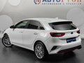 2018 Kia Ceed III, белый, 1605000 рублей - вид 1
