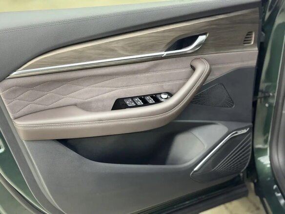 2026 Geely Monjaro I Рестайлинг 2 (China Market), зелёный, 4090000 рублей - вид 17