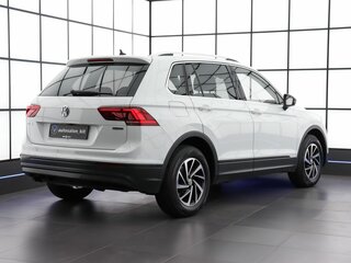 2020 Volkswagen Tiguan II, белый, 2850000 рублей, вид 4