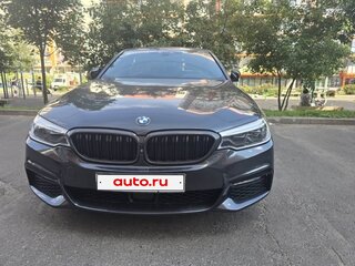 2018 BMW 5 серии 520d xDrive VII (G30/G31/G38), серый, 3320000 рублей, вид 3