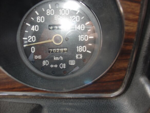 1994 ГАЗ 3102 «Волга», чёрный, 250000 рублей - вид 5