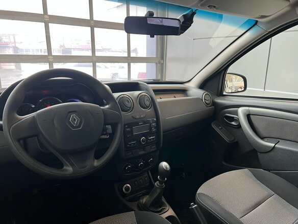 2017 Renault Duster I Рестайлинг, серый, 1319000 рублей - вид 12