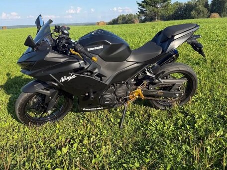 2018 Kawasaki Ninja 400, чёрный, 600000 рублей, вид 1
