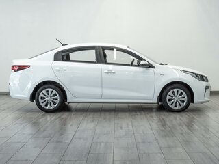 2018 Kia Rio IV, белый, 1349000 рублей, вид 5