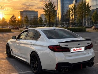 2018 BMW 5 серии 540i xDrive VII (G30/G31/G38), белый, 4450000 рублей, вид 2