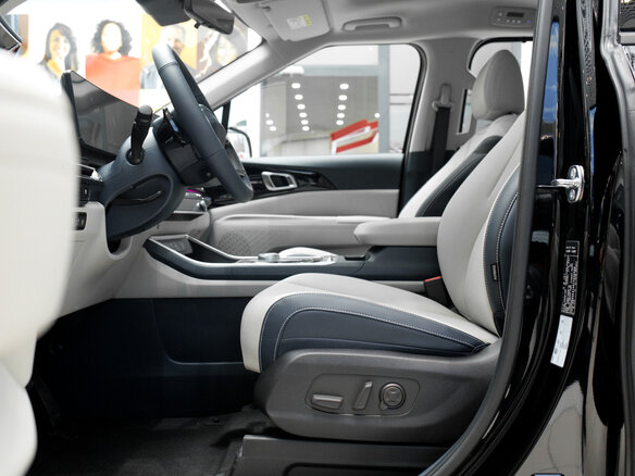 2026 Kia Carnival IV Рестайлинг, чёрный, 7100000 рублей - вид 7