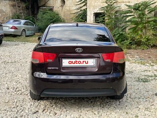 2011 Kia Cerato 6-speed II, пурпурный, 540000 рублей, вид 5