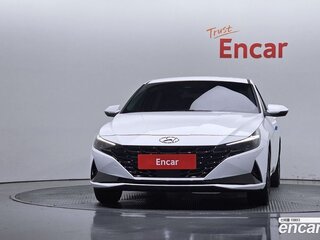 2023 Hyundai Avante VII Рестайлинг, белый, 1840000 рублей, вид 3