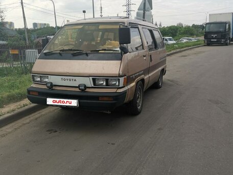 1985 Toyota MasterAce Surf, бежевый, 199999 рублей, вид 3