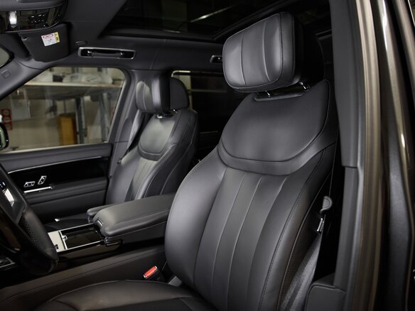 2026 Land Rover Range Rover D350 MHEV V, серый, 23975000 рублей - вид 13