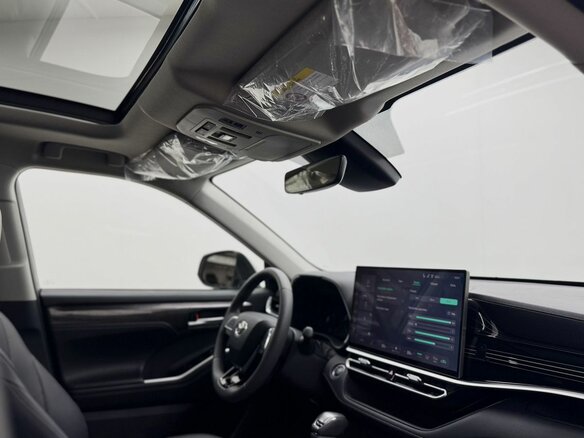 2026 Toyota Highlander IV (XU70), белый, 5700000 рублей - вид 13