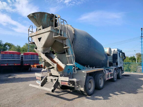 2023 Shacman (Shaanxi) SX5318, серый, 8289211 рублей - вид 2
