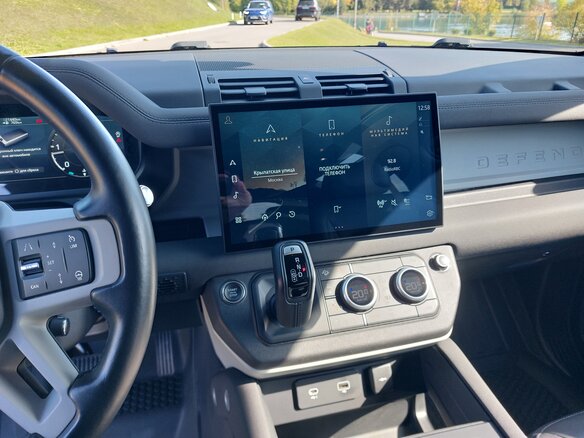 2021 Land Rover Defender 90 II, серый, 6900000 рублей - вид 16
