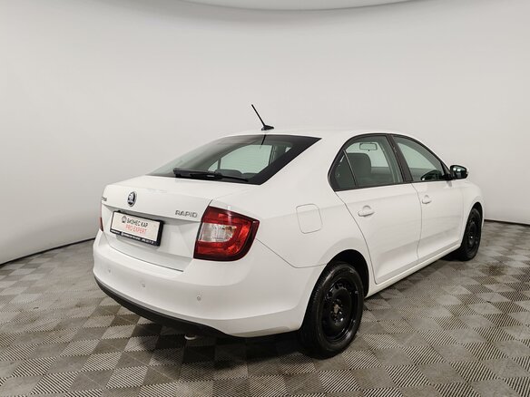 2017 Skoda Rapid I, белый, 1220000 рублей - вид 4