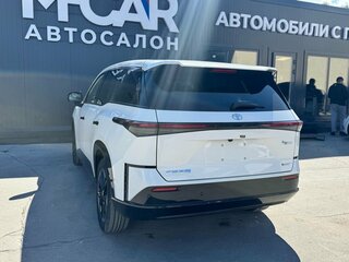 2026 Toyota bZ3X 50 kWh, белый, 2875000 рублей, вид 5